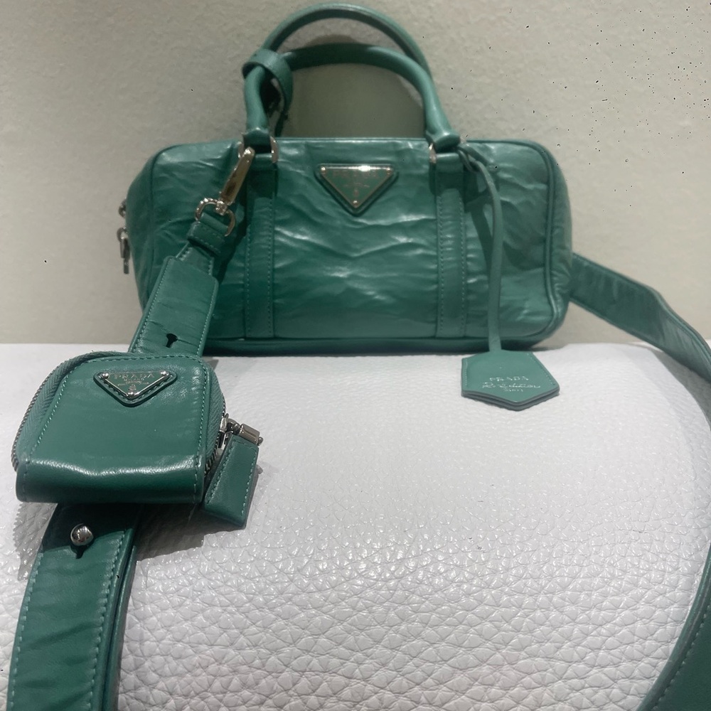 NEW Prada Re-Edition Leather Mini Bag – Rare Green – Full Set – Like New Teal